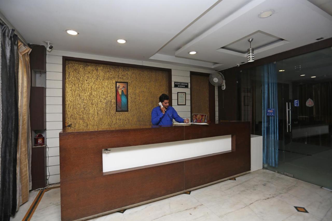 Oyo 24646 Hotel Gaurav Palace Bhopal Exterior foto